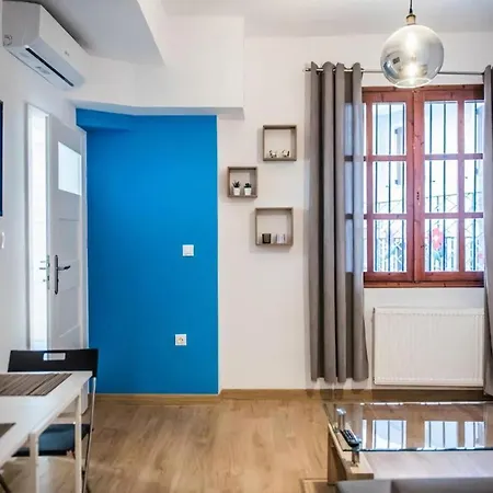 Apartment Blue Geranium With Private Backyard Thessaloniki